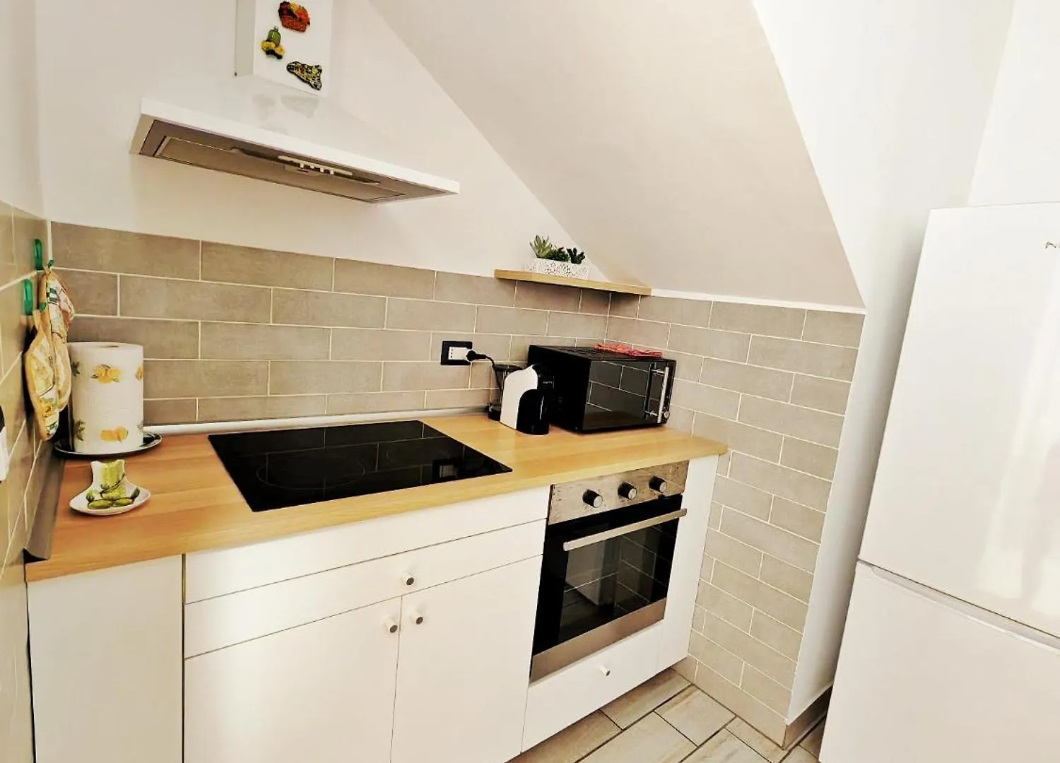 Travelliving •Casa Margarita•, Beachfront Marina di Ragusa 0*,  İtalya